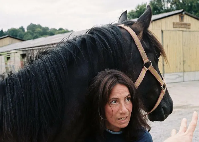 Cap De La Hont بيت ضيافة 3*